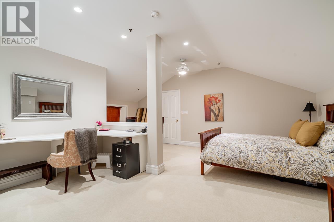 409 3 Renaissance Square, New Westminster, British Columbia  V3M 6K4 - Photo 25 - R2993720