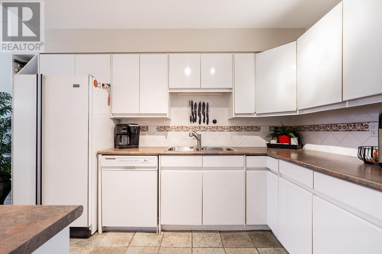 409 3 Renaissance Square, New Westminster, British Columbia  V3M 6K4 - Photo 11 - R2993720