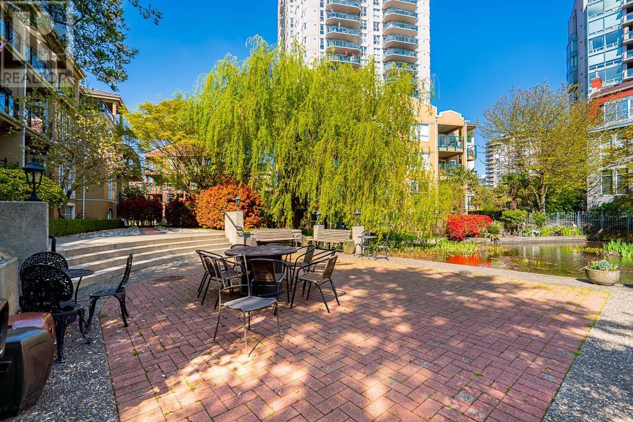 409 3 Renaissance Square, New Westminster, British Columbia  V3M 6K4 - Photo 31 - R2993720