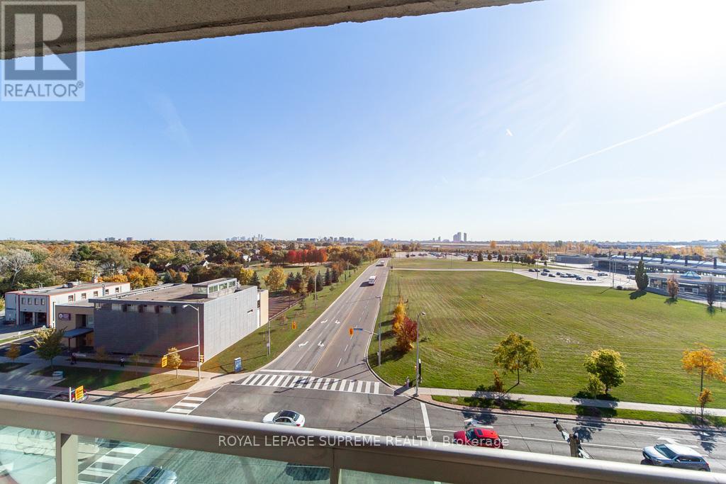 710 - 1030 Sheppard Avenue W, Toronto, Ontario  M3H 6C1 - Photo 35 - C12102049
