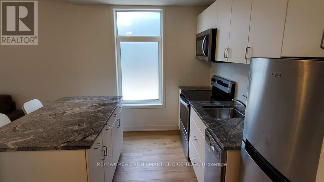 Property at 50 - 1740 SIMCOE STREET N image 3