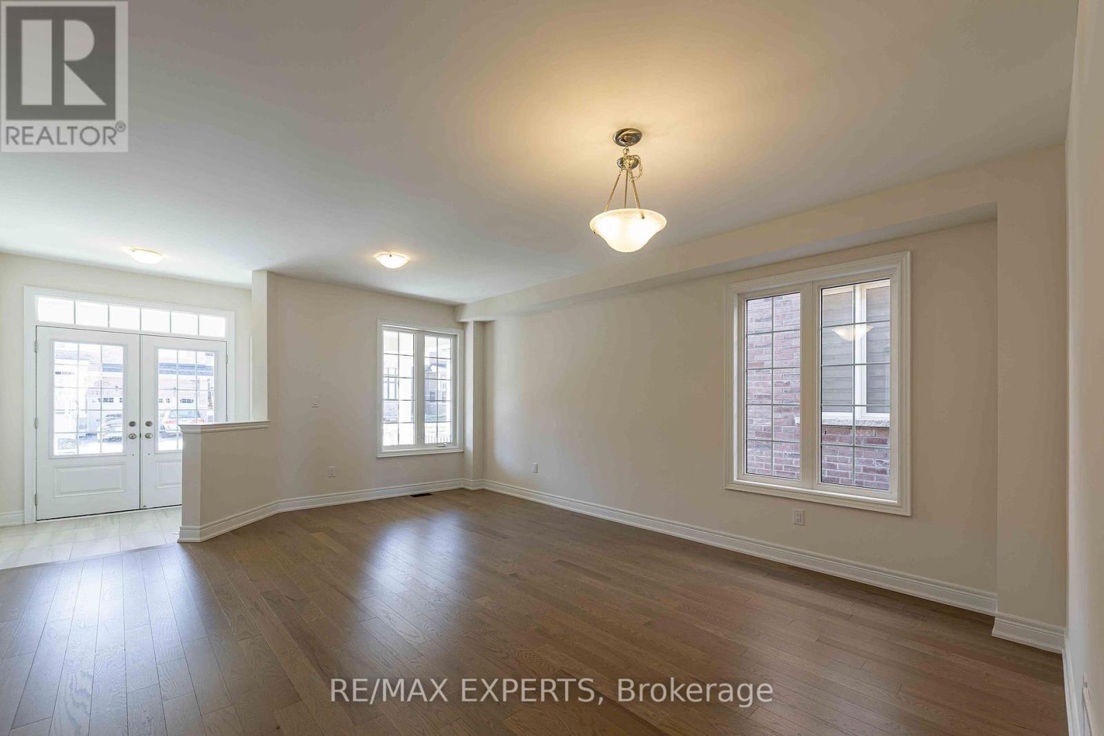 Property at 44 FAIMIRA AVENUE image 2