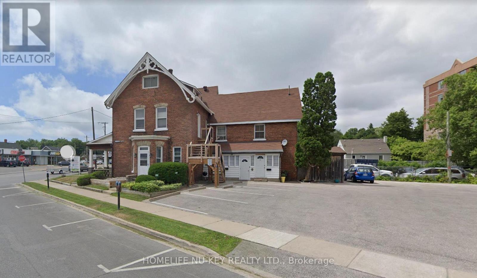 99 Bayfield Street, Barrie, Ontario  L4M 3A9 - Photo 2 - S12102052