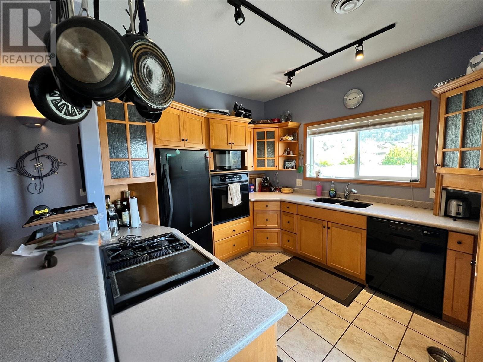 2595 Skaha Lake Road, Penticton, British Columbia  V2A 6E8 - Photo 15 - 10344403