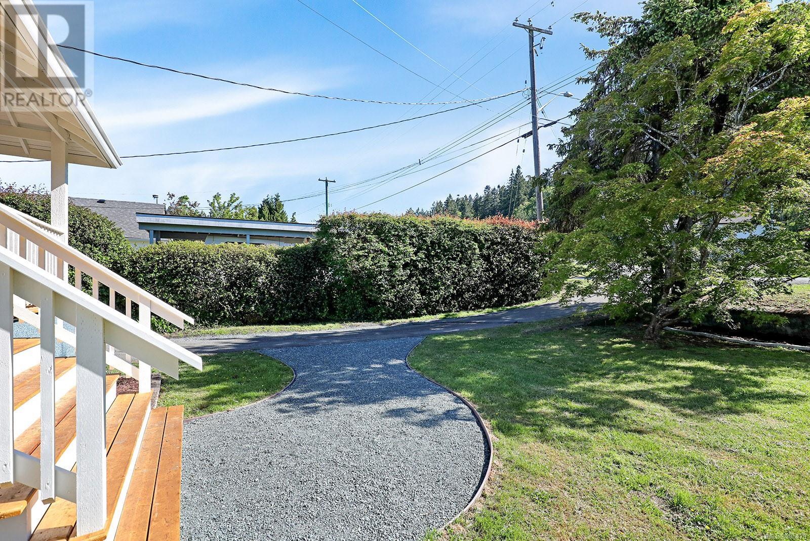 5632 Island Hwy S, Union Bay, British Columbia  V0R 3B0 - Photo 17 - 996429