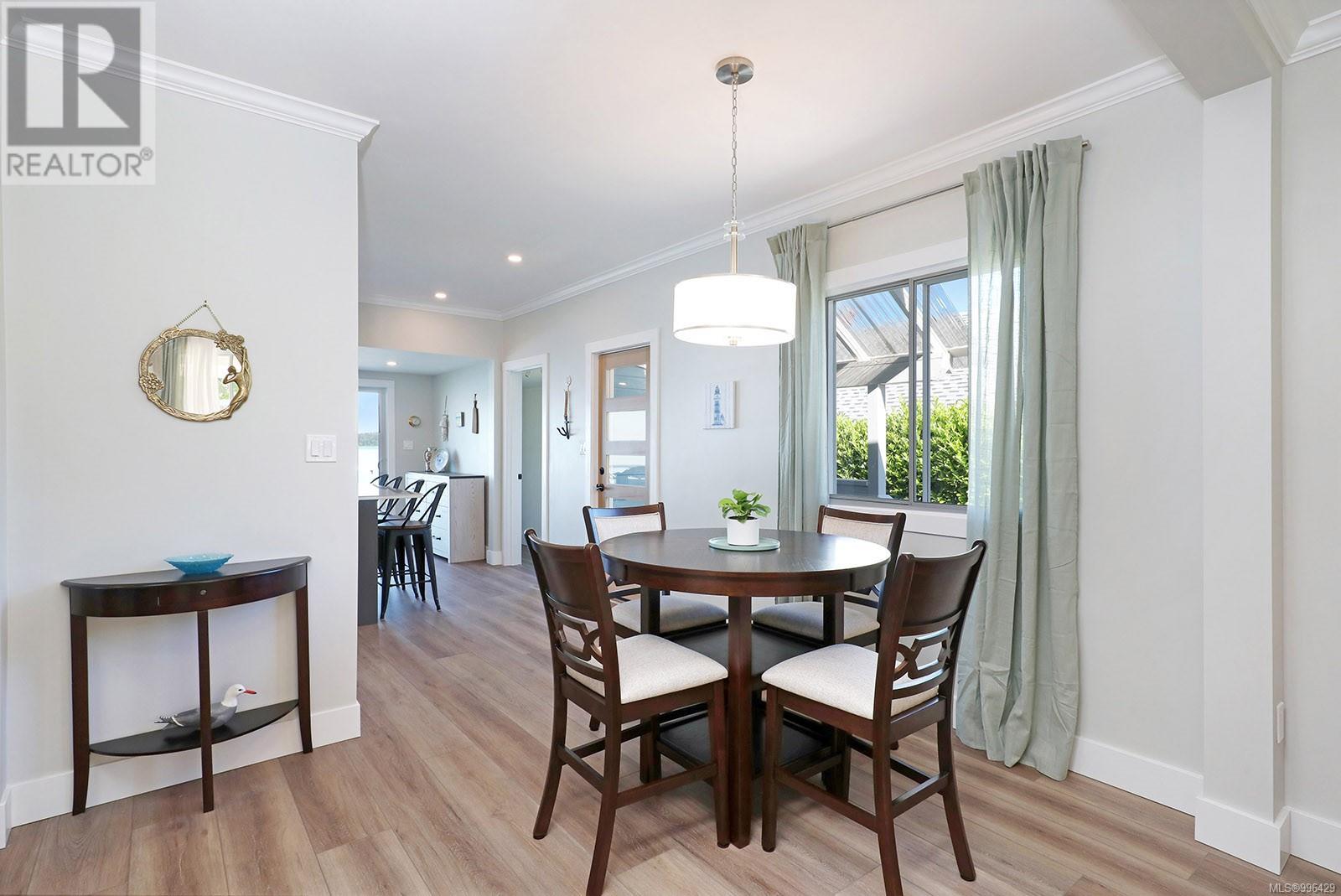 5632 Island Hwy S, Union Bay, British Columbia  V0R 3B0 - Photo 4 - 996429