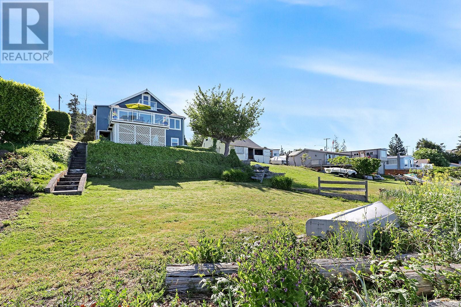 5632 Island Hwy S, Union Bay, British Columbia  V0R 3B0 - Photo 42 - 996429