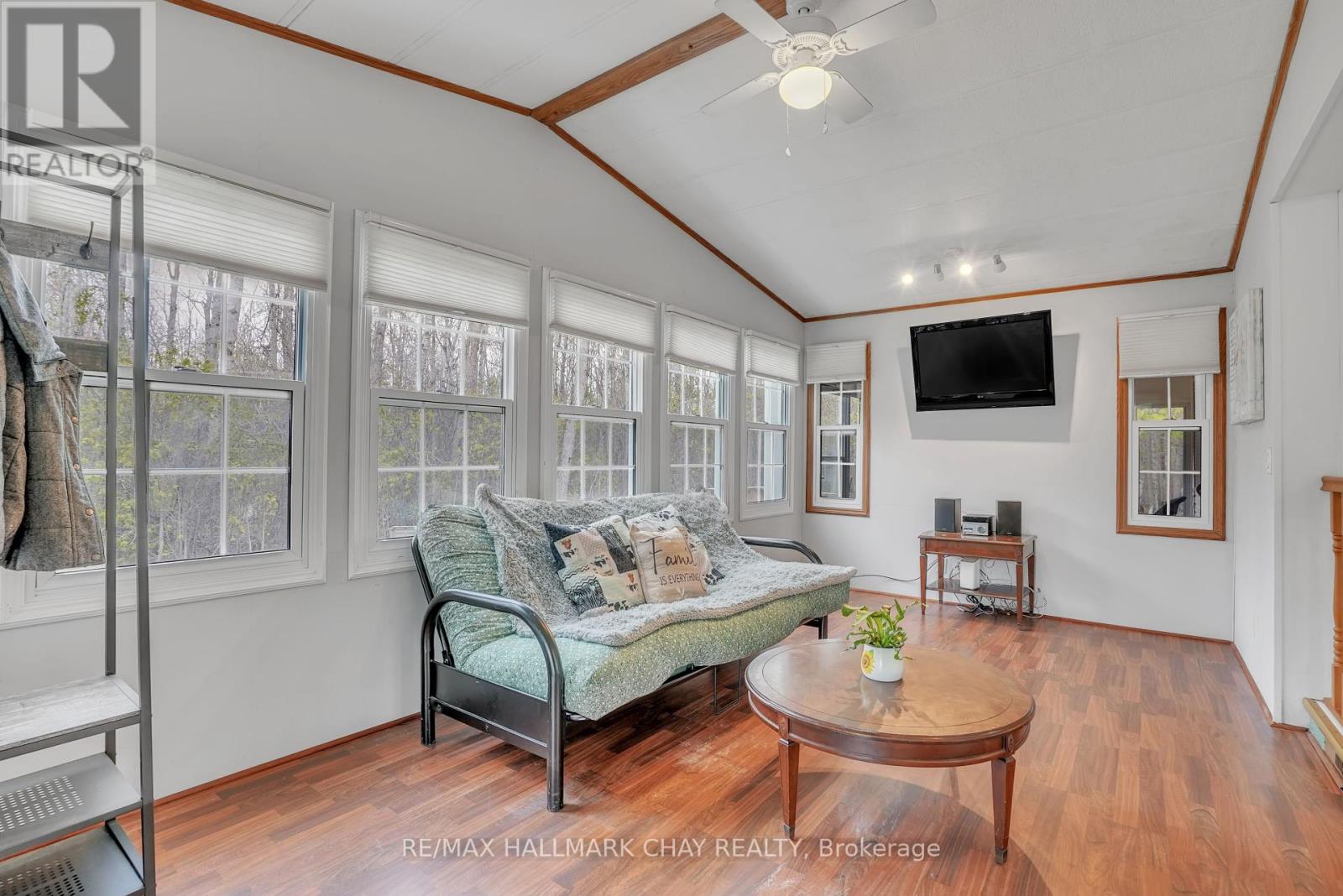 9 Princess Diana Drive, Springwater, Ontario  L0L 1P0 - Photo 4 - S12100373