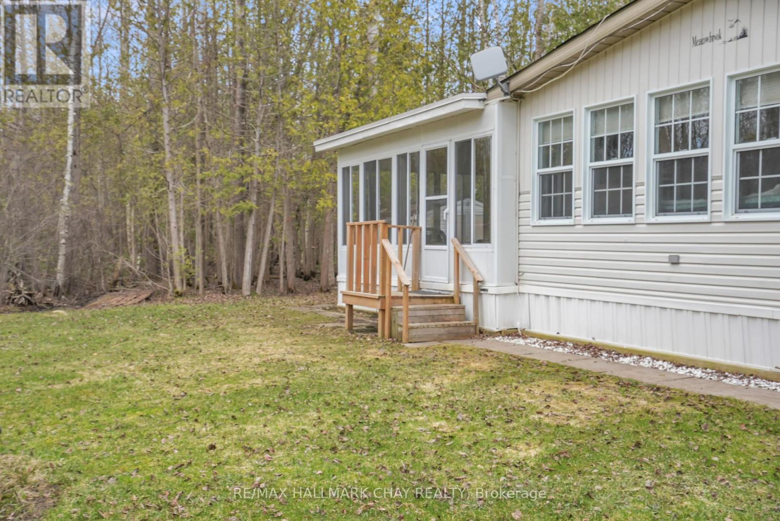 9 Princess Diana Drive, Springwater, Ontario  L0L 1P0 - Photo 22 - S12100373