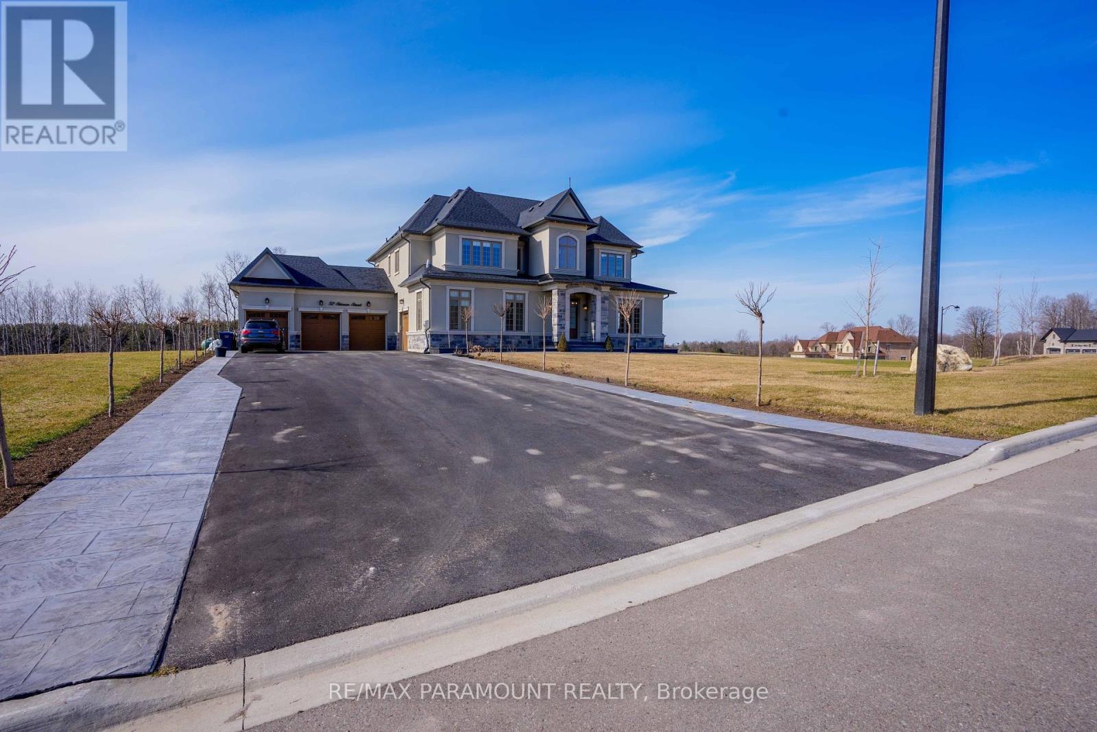 52 Stinson Street, Caledon, Ontario  L7E 4L6 - Photo 2 - W12102009