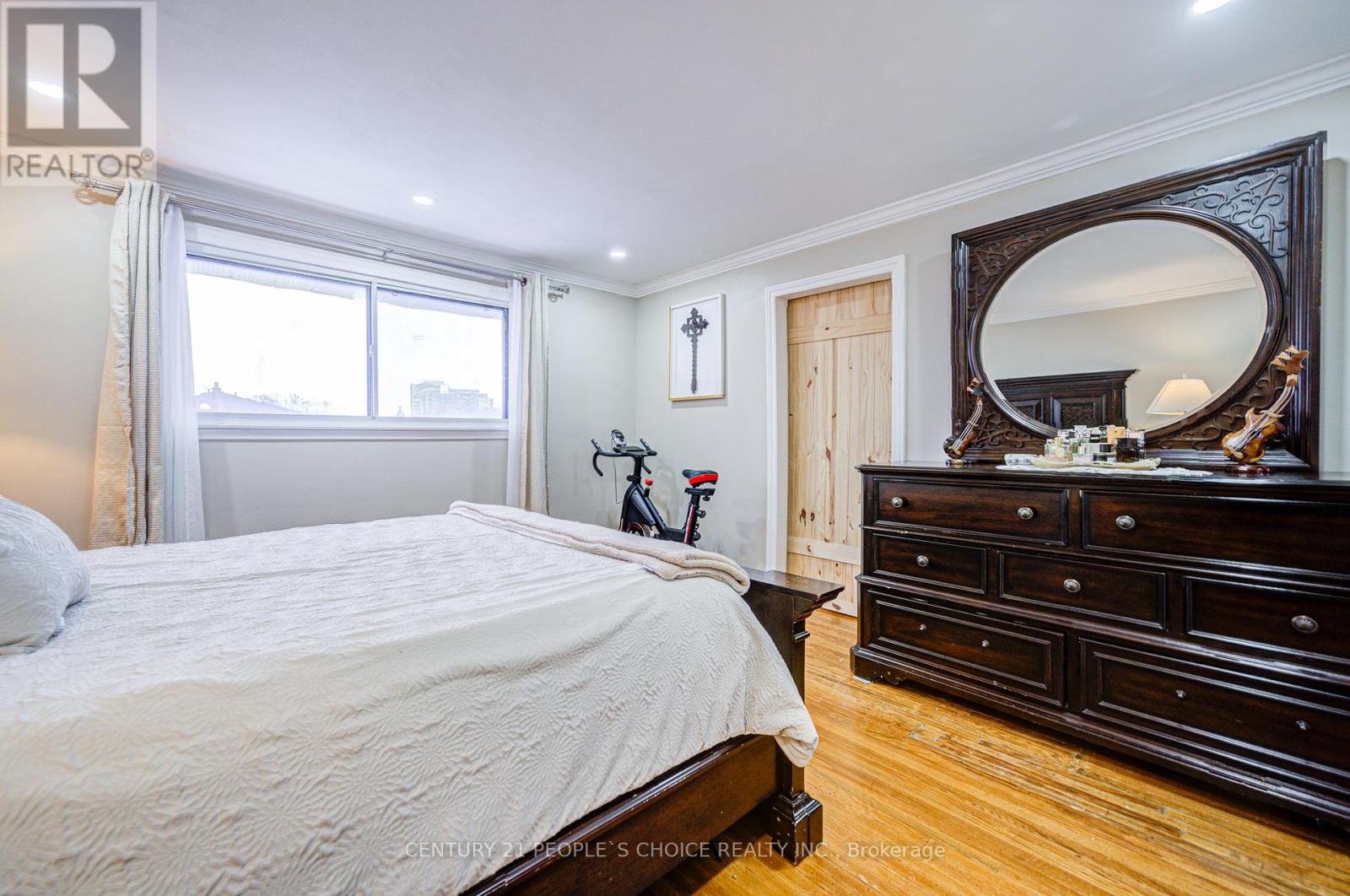 10 Lakeland Drive, Toronto, Ontario  M9V 1M9 - Photo 24 - W12102021