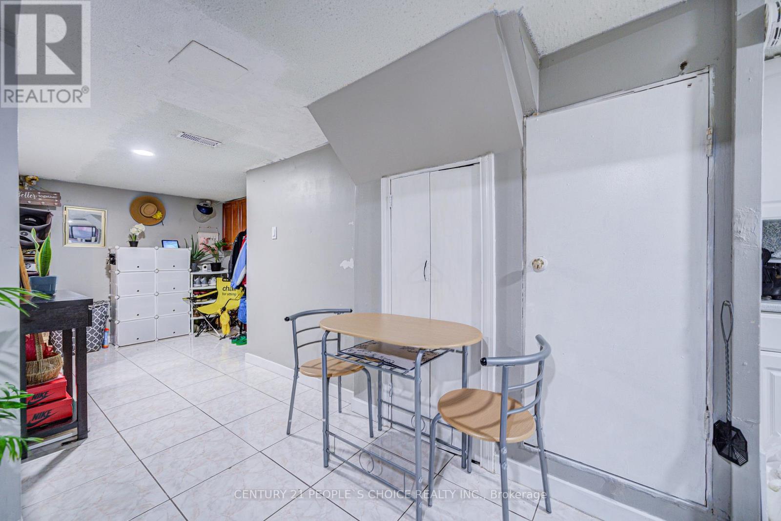 10 Lakeland Drive, Toronto, Ontario  M9V 1M9 - Photo 33 - W12102021