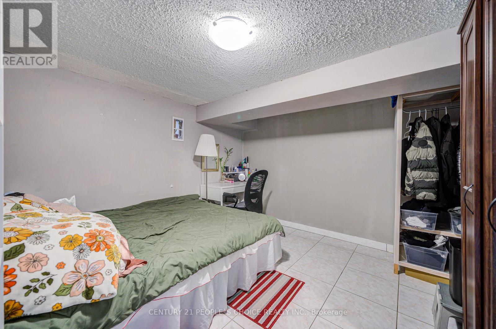 10 Lakeland Drive, Toronto, Ontario  M9V 1M9 - Photo 38 - W12102021
