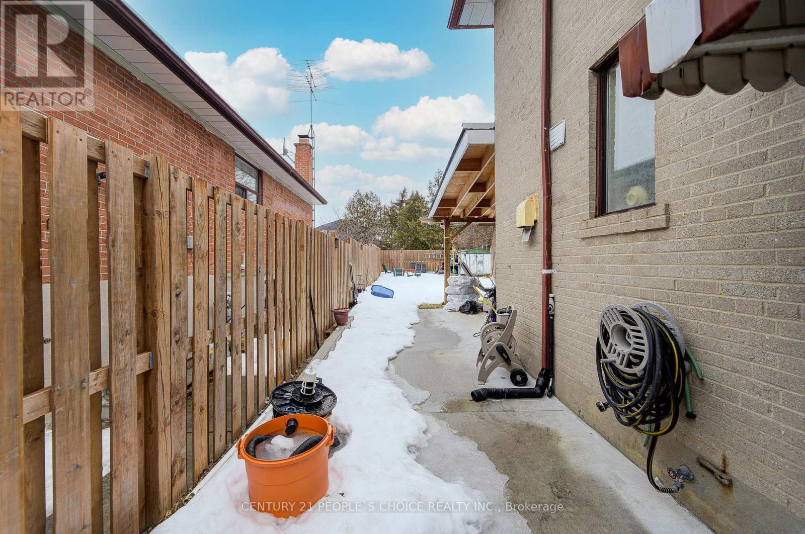 10 Lakeland Drive, Toronto, Ontario  M9V 1M9 - Photo 42 - W12102021