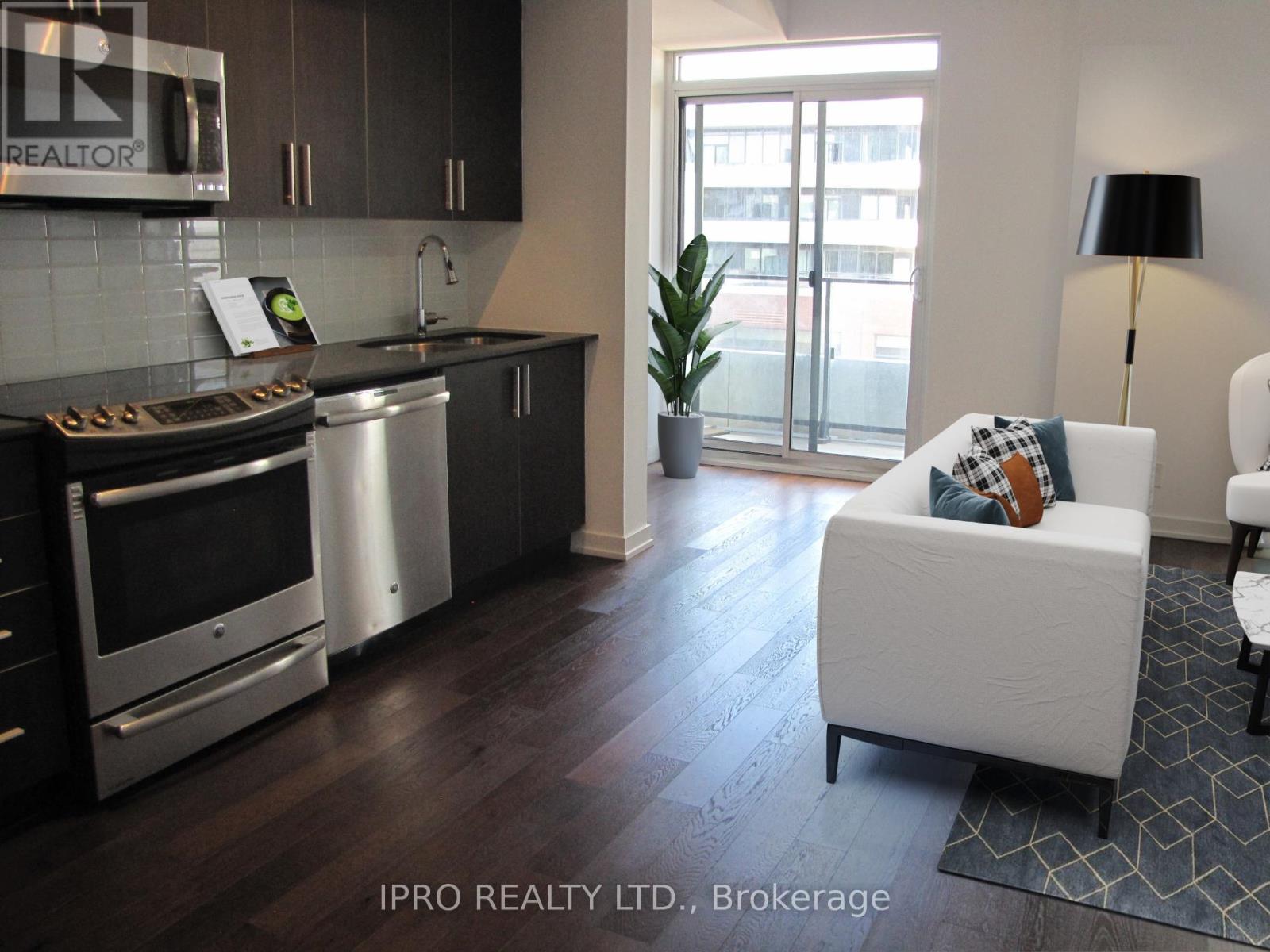 711 - 2212 LAKE SHORE BOULEVARD W, Toronto, Ontario
