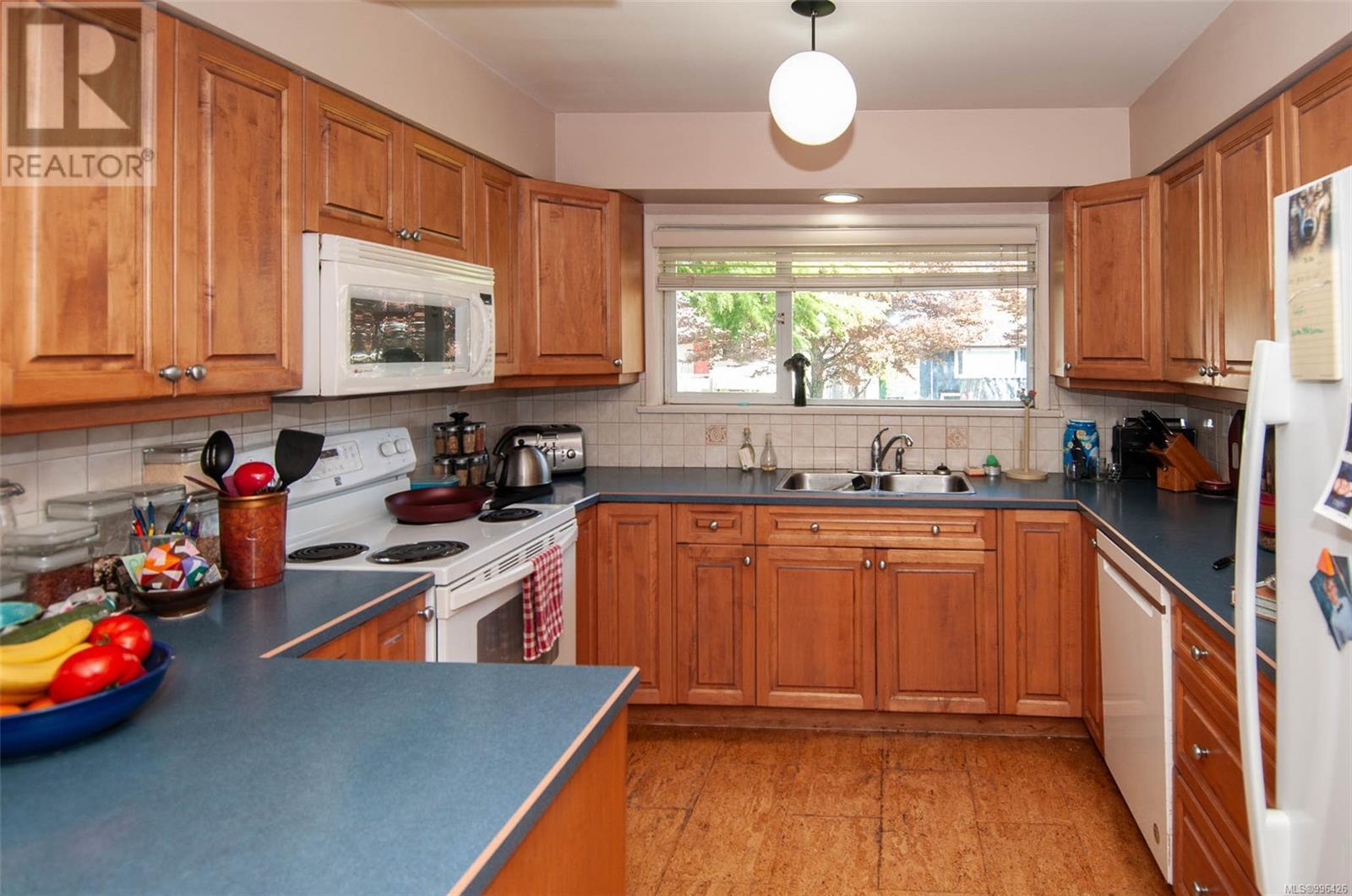 Property at 2175 Kendal Ave image 2
