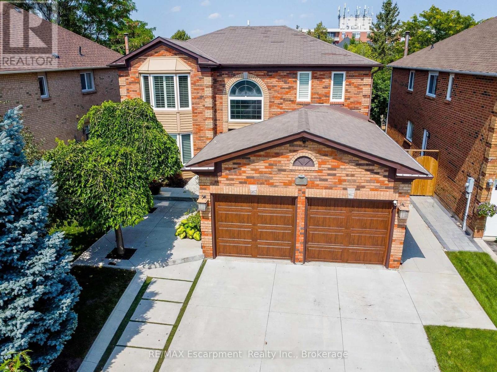 Property at 1658 HERITAGE WAY image 1