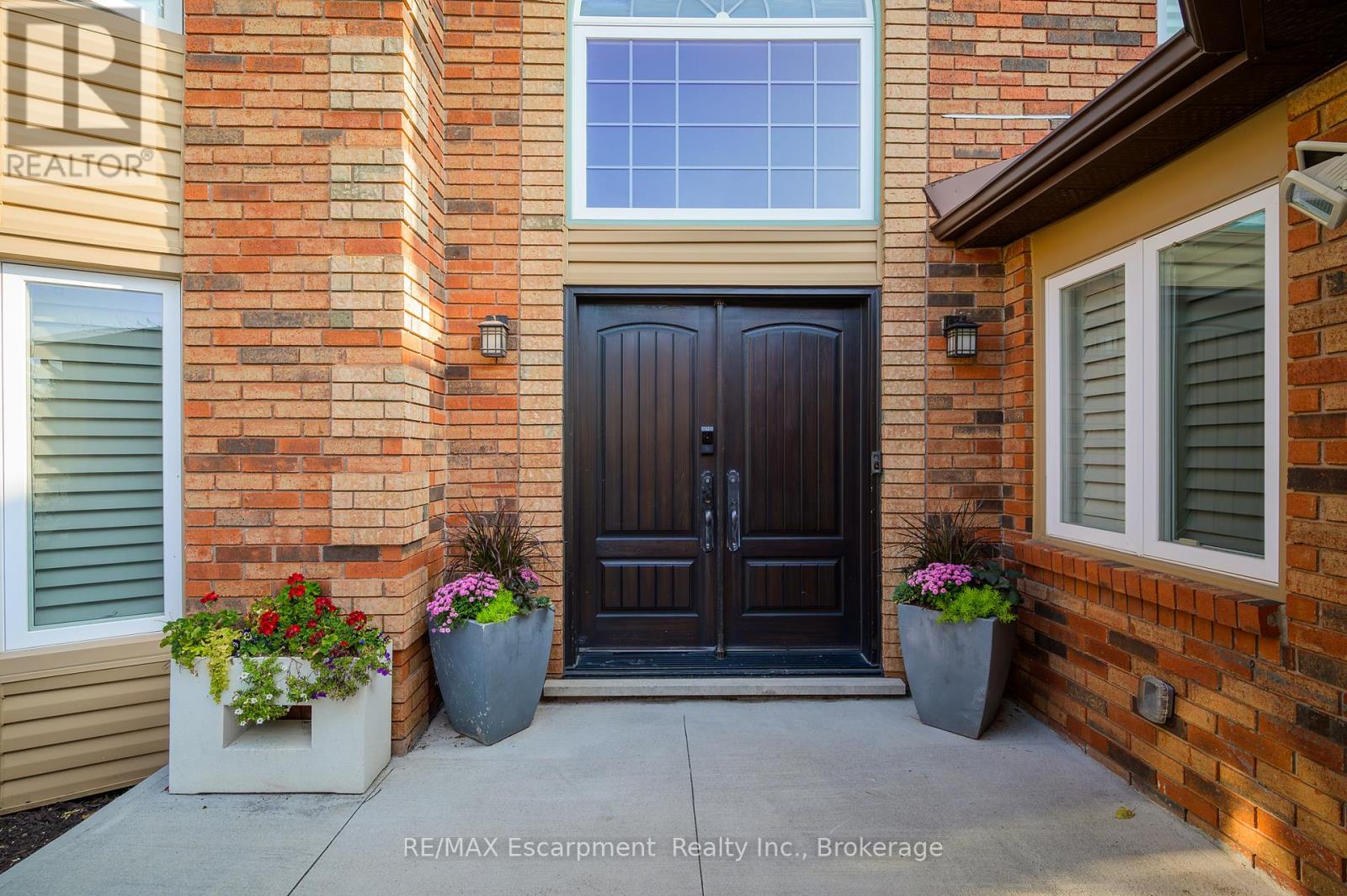 Property at 1658 HERITAGE WAY image 3