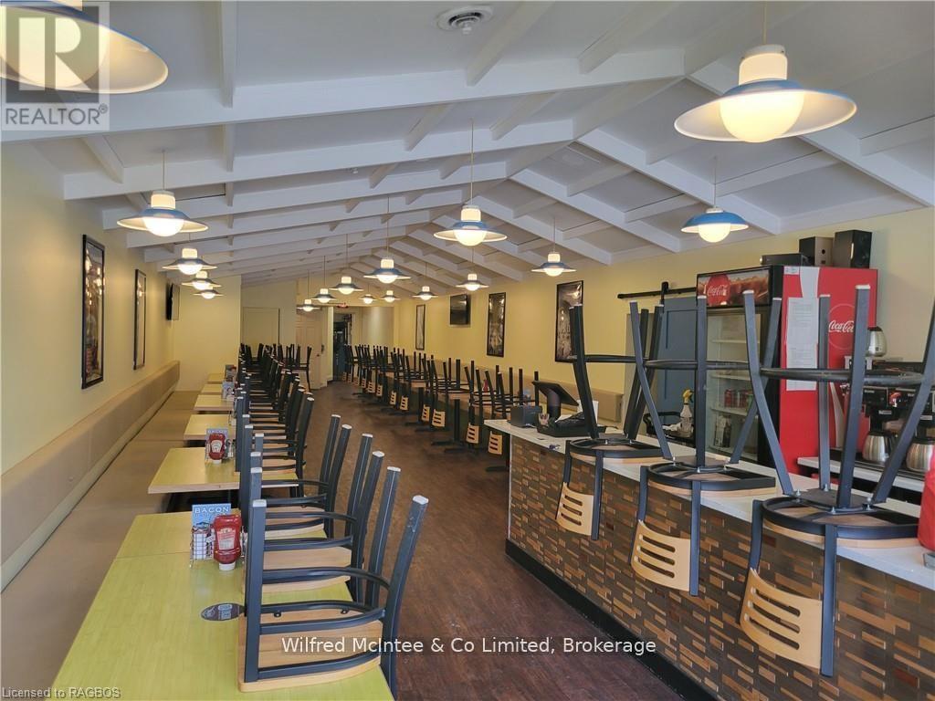210 Durham Street E, Brockton, Ontario  N0G 2V0 - Photo 4 - X12102205
