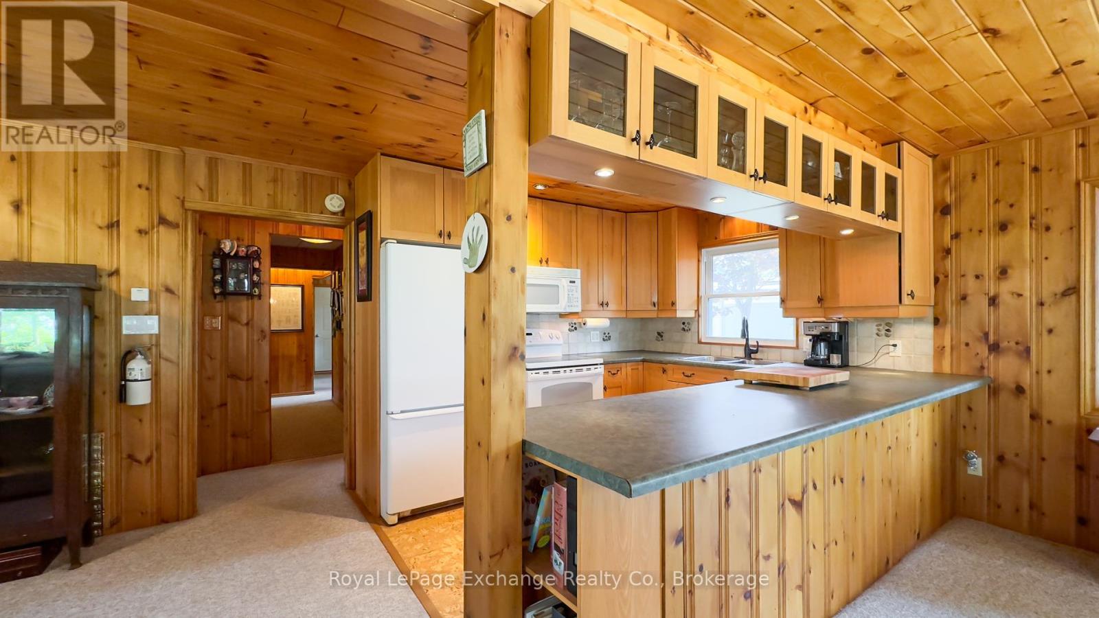 46 Bell Drive, Huron-Kinloss, Ontario  N2Z 0B3 - Photo 26 - X12102252