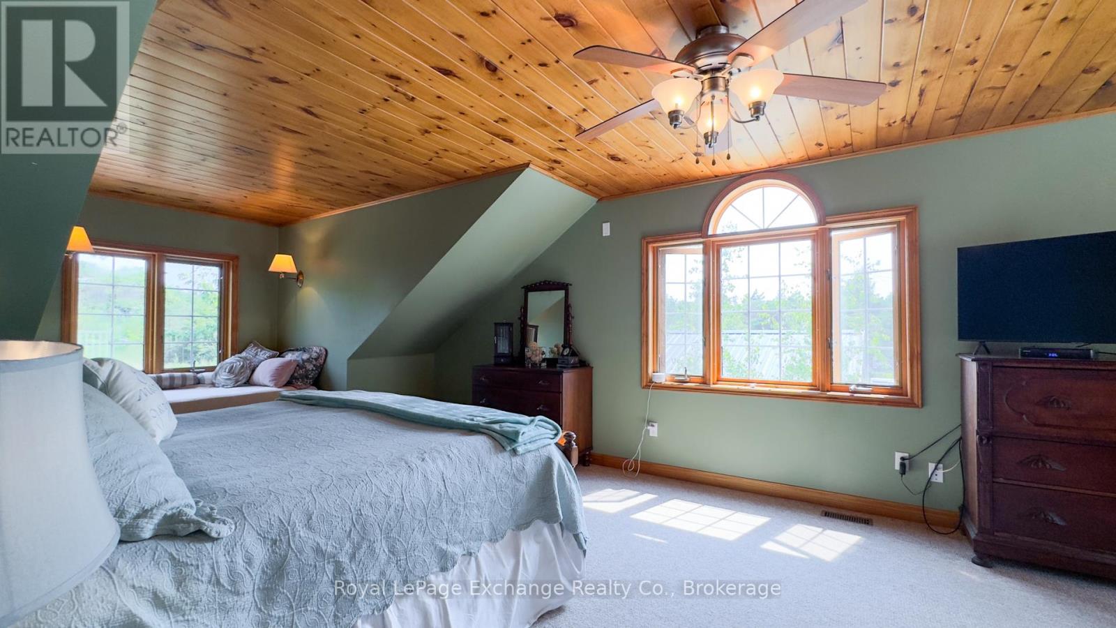 46 Bell Drive, Huron-Kinloss, Ontario  N2Z 0B3 - Photo 36 - X12102252