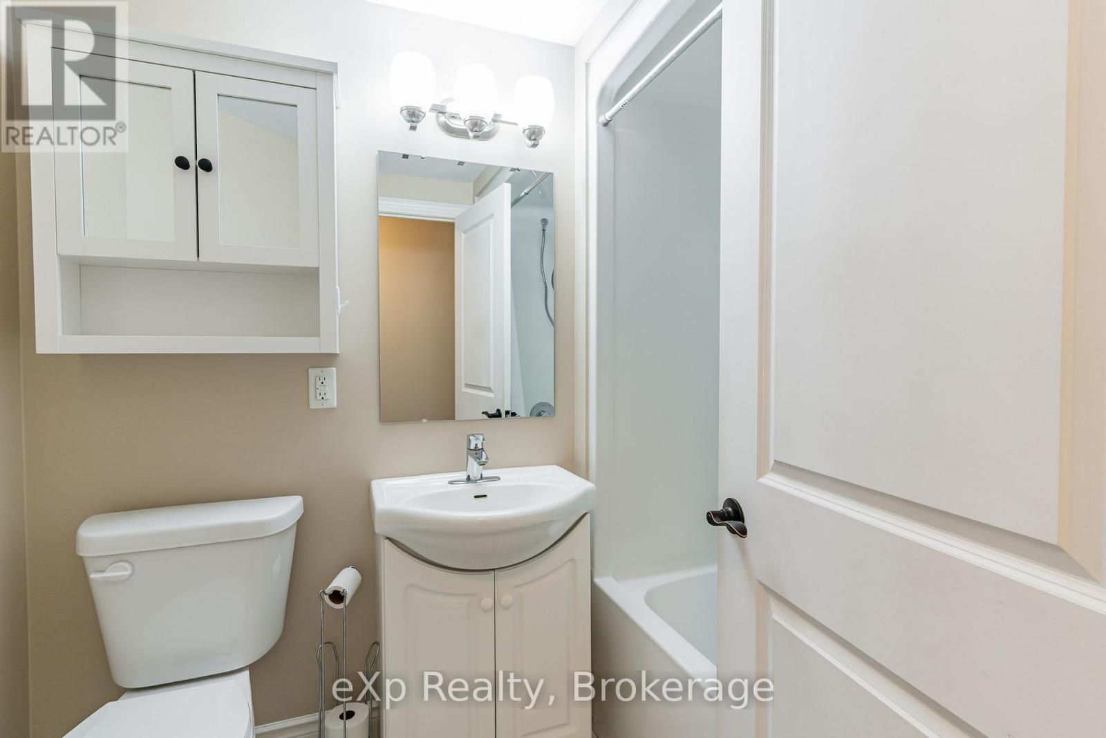 203 - 9 Newcastle Street, Minden Hills, Ontario  K0M 2K0 - Photo 28 - X12102275