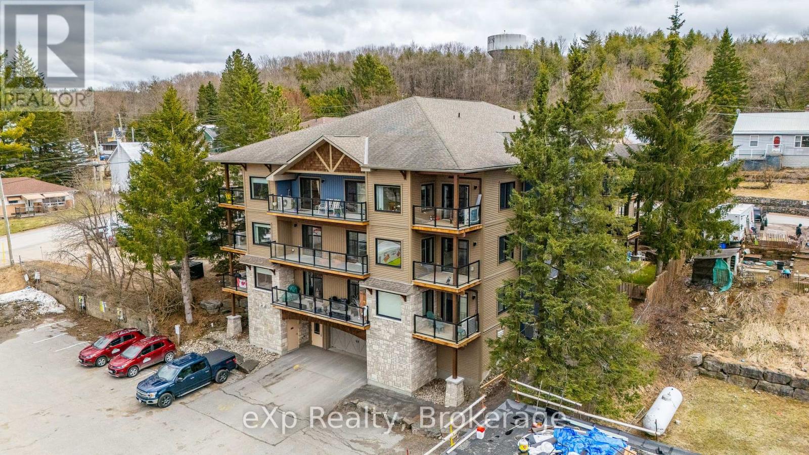203 - 9 Newcastle Street, Minden Hills, Ontario  K0M 2K0 - Photo 9 - X12102275