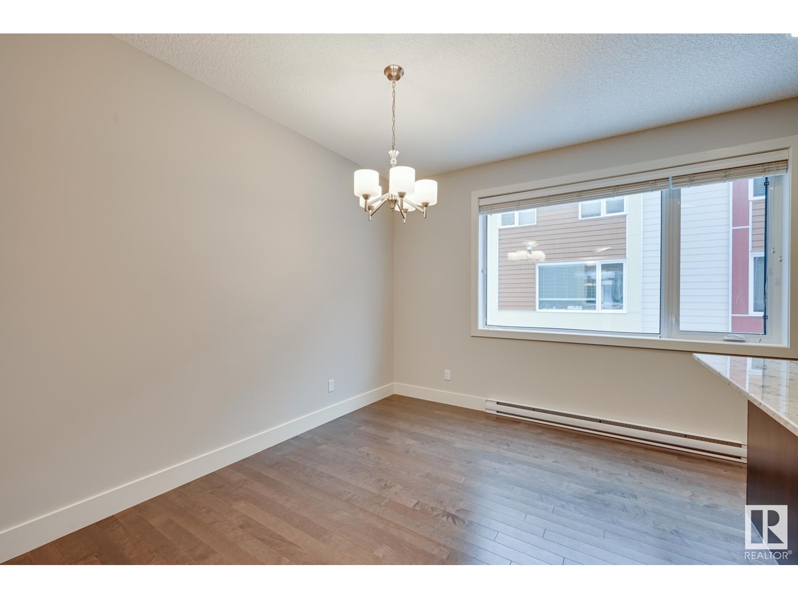 7506 May Cm Nw, Edmonton, Alberta  T6R 0G9 - Photo 15 - E4425925