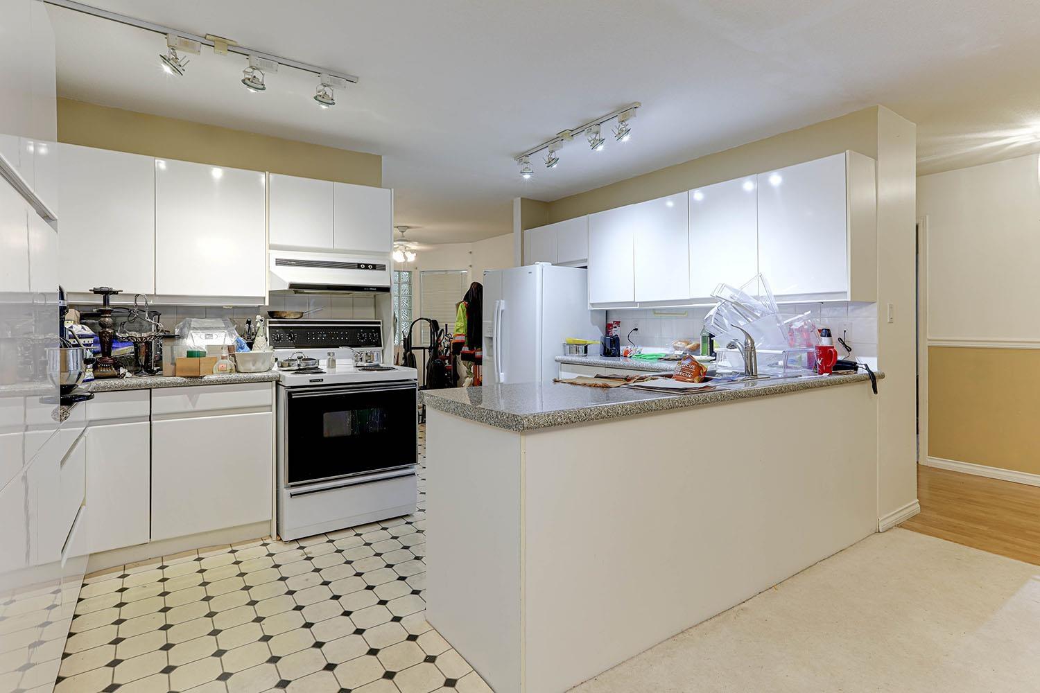 2f 1400 George Street, White Rock, British Columbia  V4B 4A3 - Photo 11 - R2984787