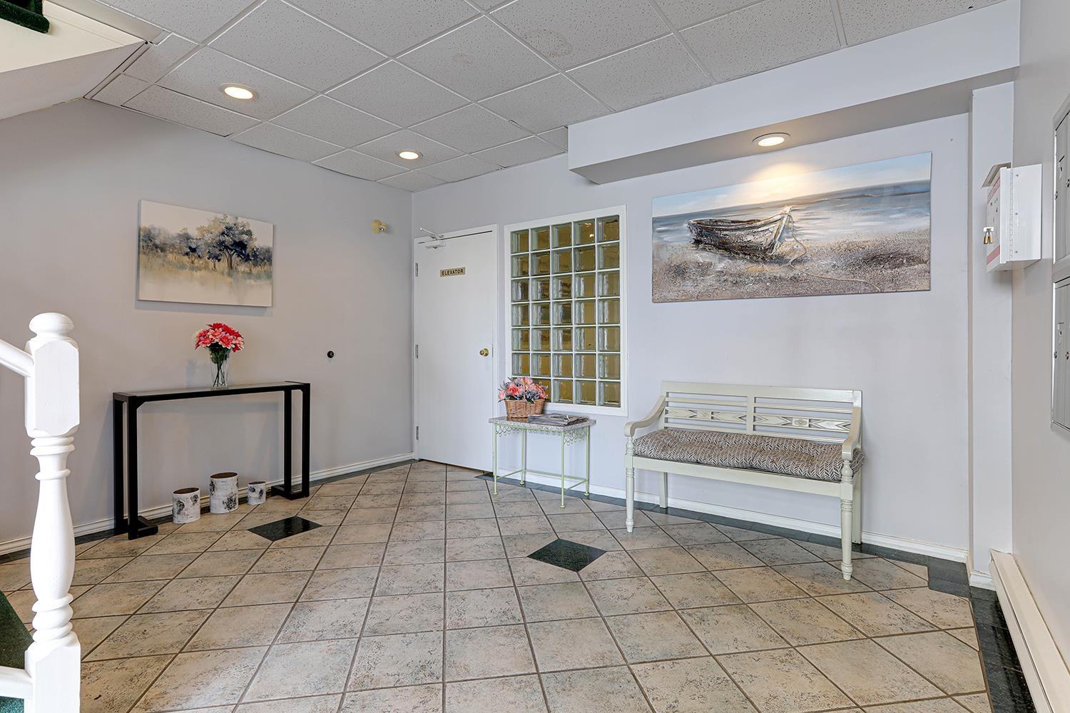 Property at 2F 1400 GEORGE STREET image 4