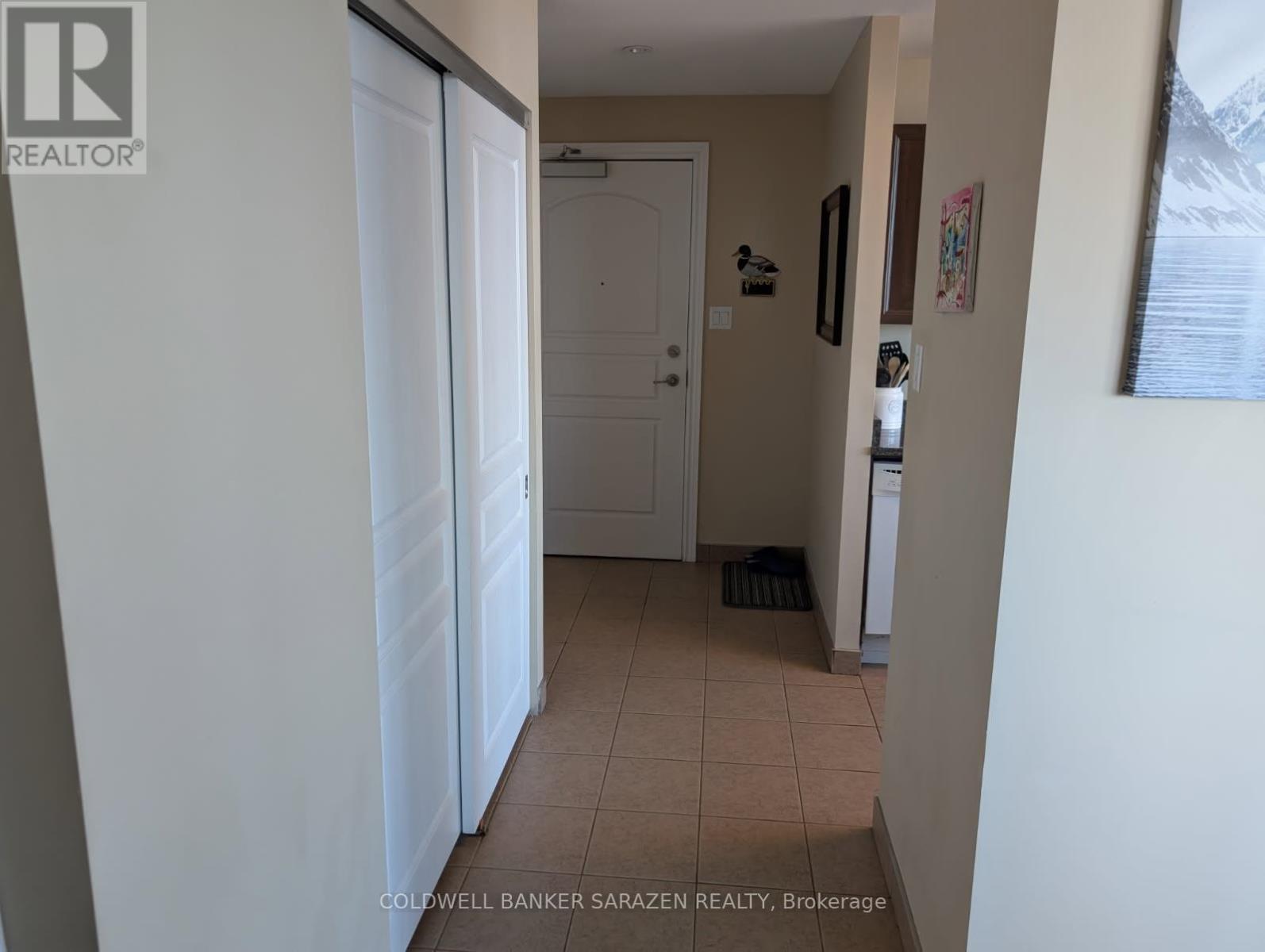 806 - 100 Roger Guindon Avenue, Ottawa, Ontario  K1G 3Z7 - Photo 2 - X12102201