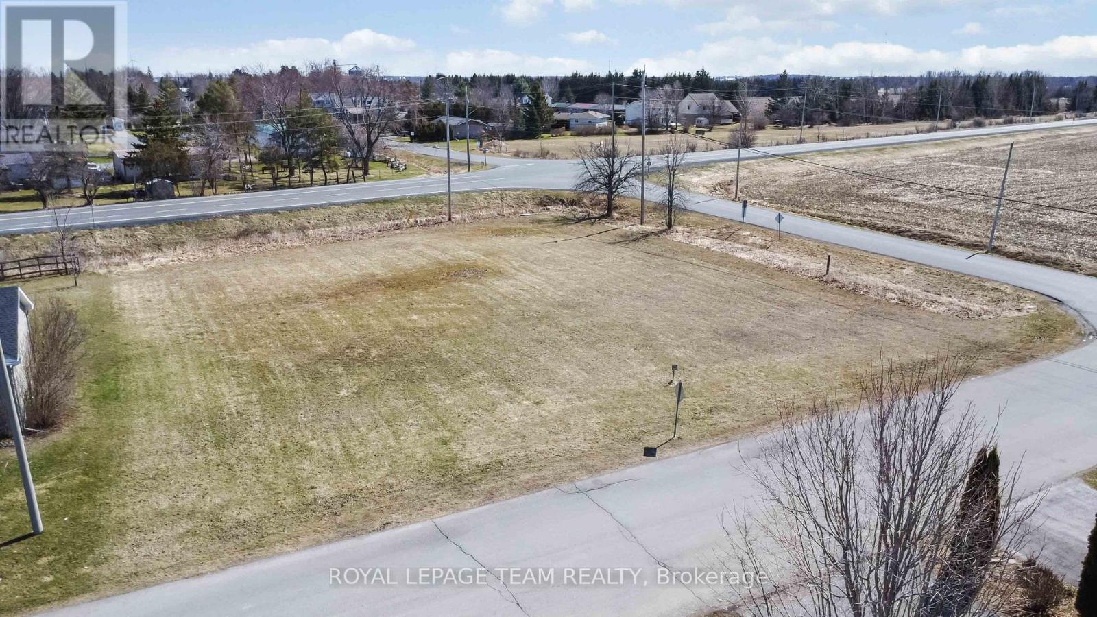 1 Lori Lane, North Dundas, Ontario  K0C 1H0 - Photo 3 - X12102244