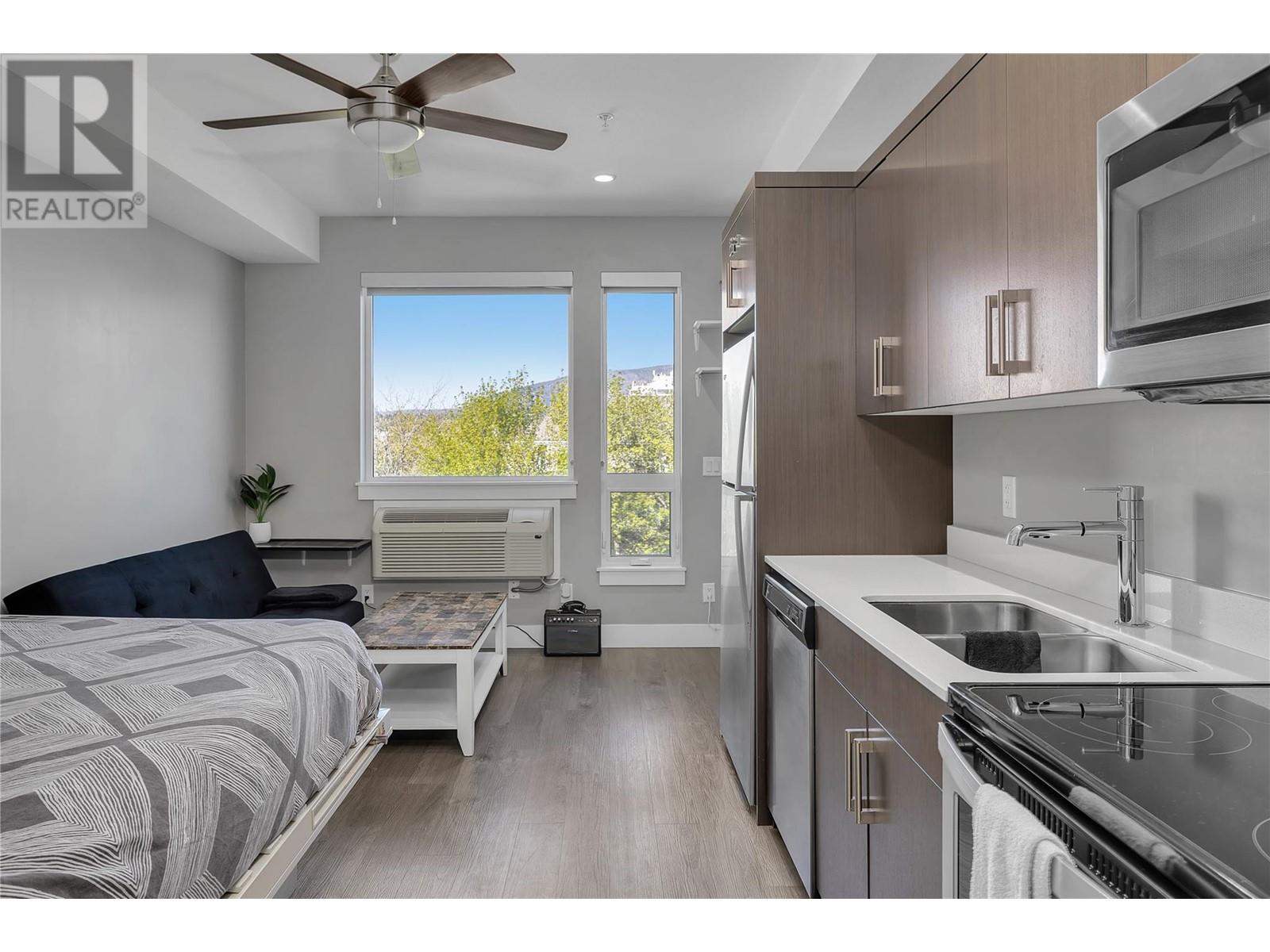 Property at 925 Leon Avenue Unit# 441 image 5