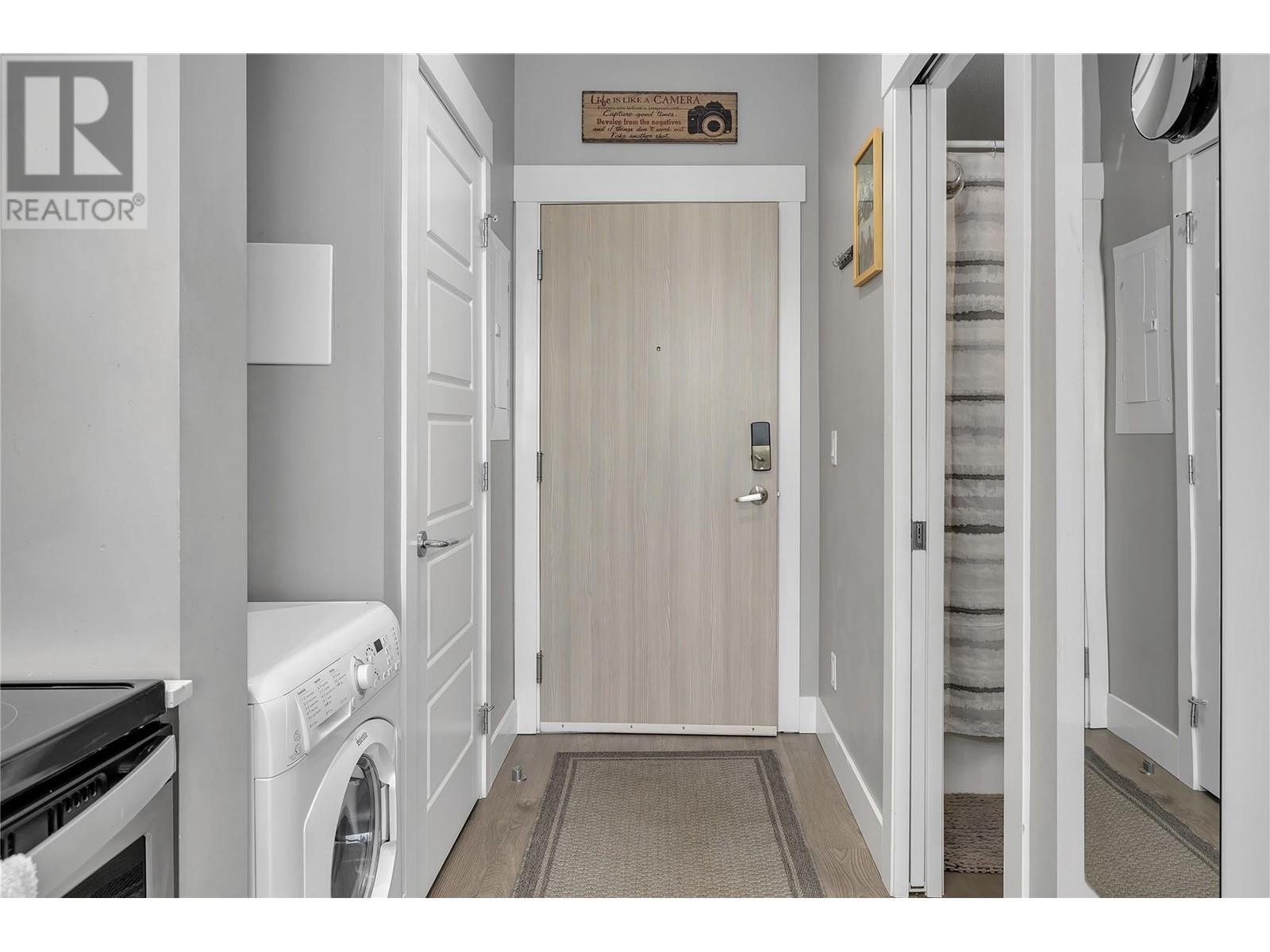 Property at 925 Leon Avenue Unit# 441 image 2