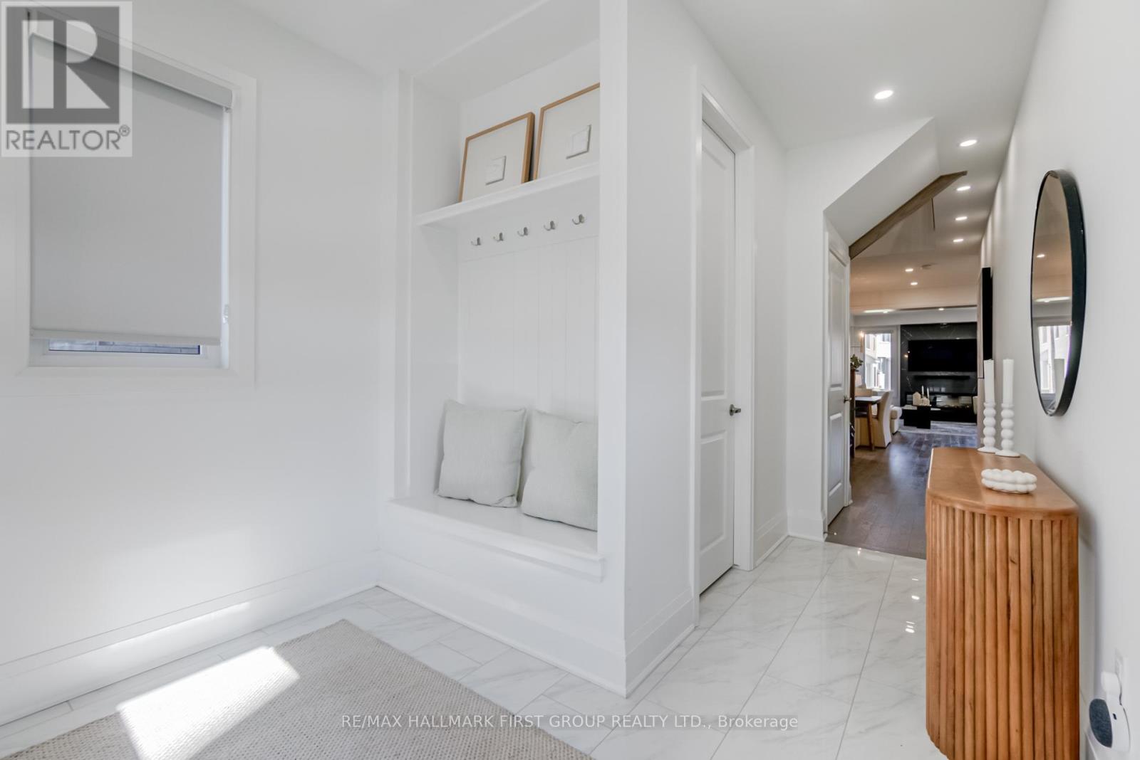 Property at 1519 HONEY LOCUST PLACE image 5