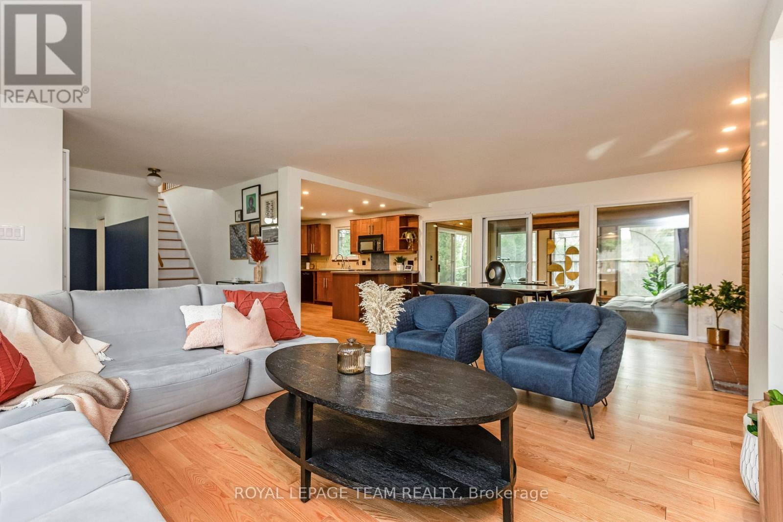 Property at 12 PELLAN CRESCENT image 5