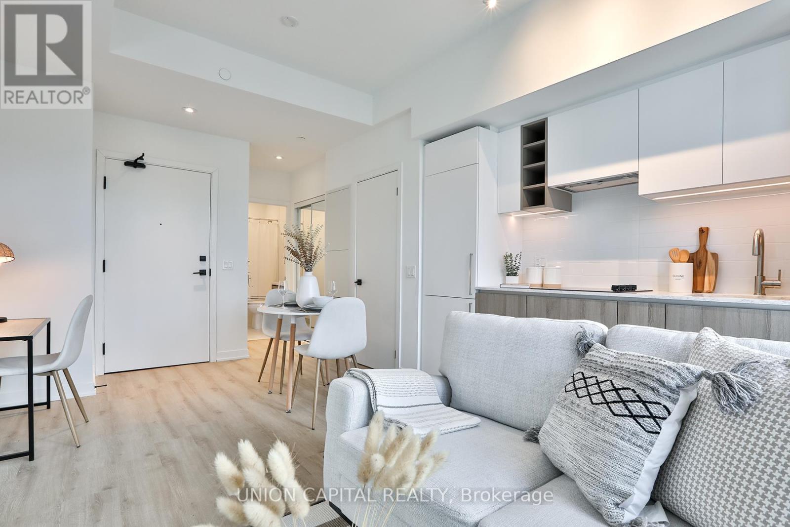 1005 - 319 Jarvis Street, Toronto, Ontario  M5B 0C8 - Photo 6 - C12102230