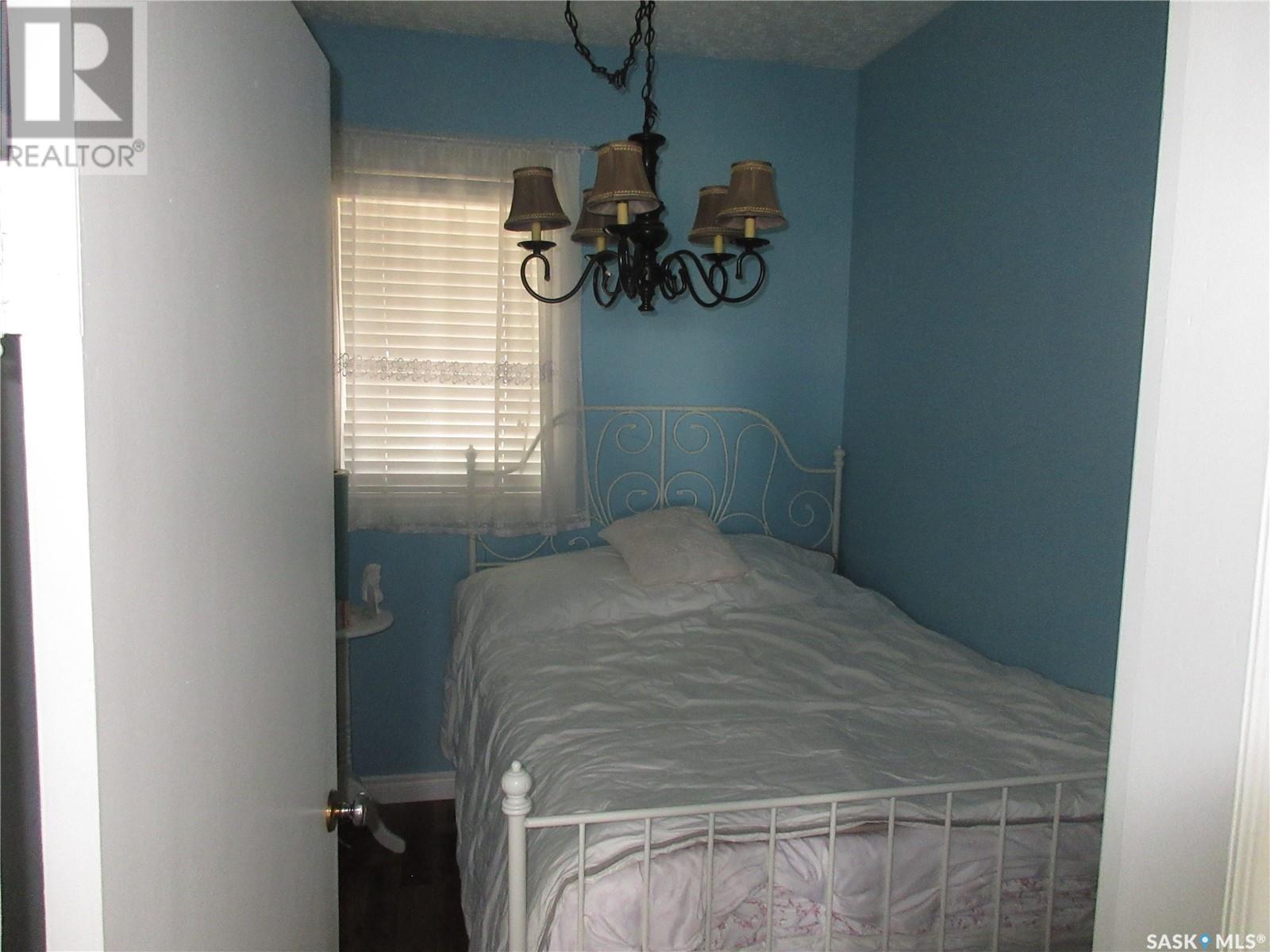 Property at 101 Saskatchewan AVENUE image 4