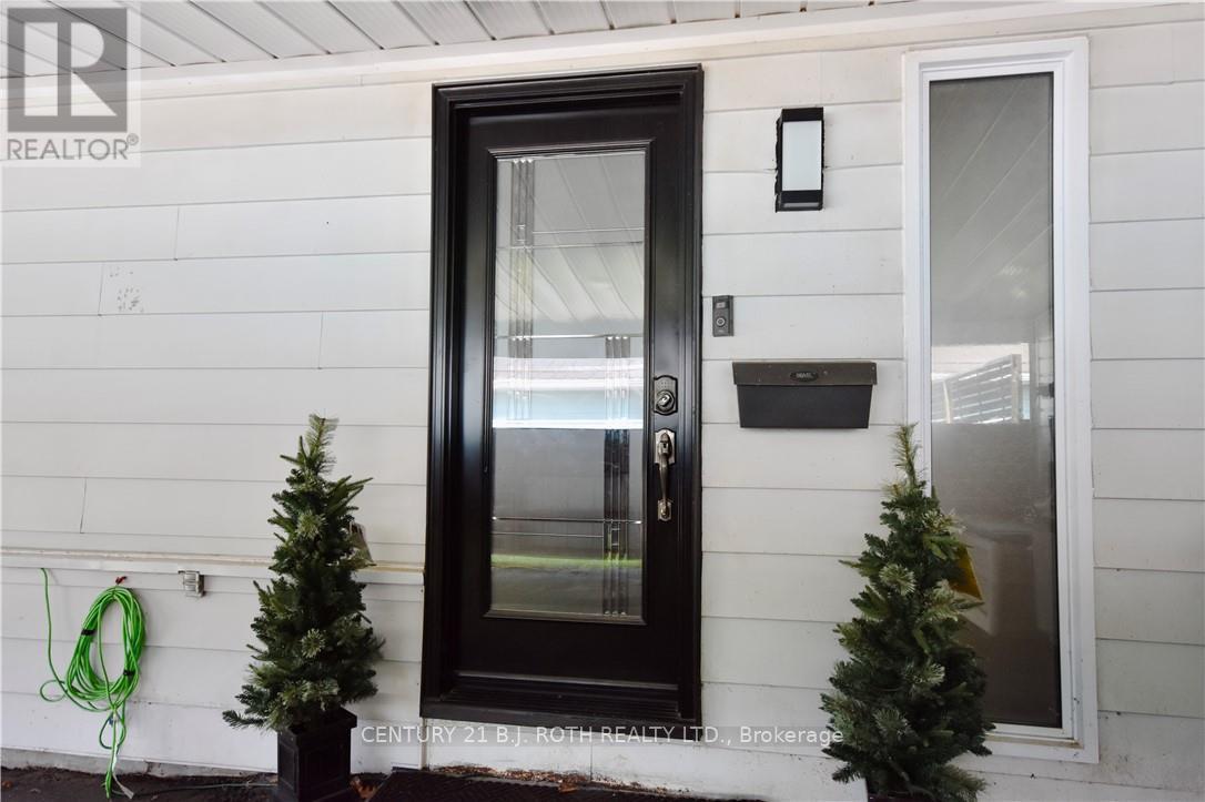 Property at 624 BAYVIEW DRIVE image 3