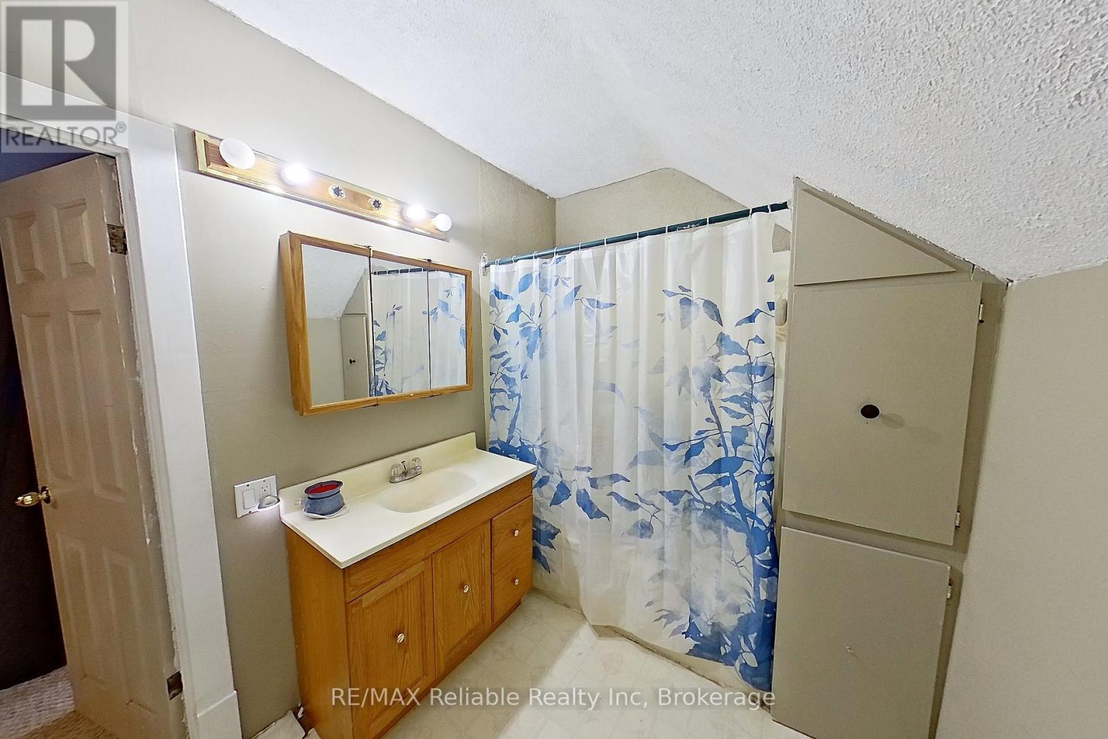 40323 Huron Road, Central Huron, Ontario  N0M 1L0 - Photo 40 - X12095999