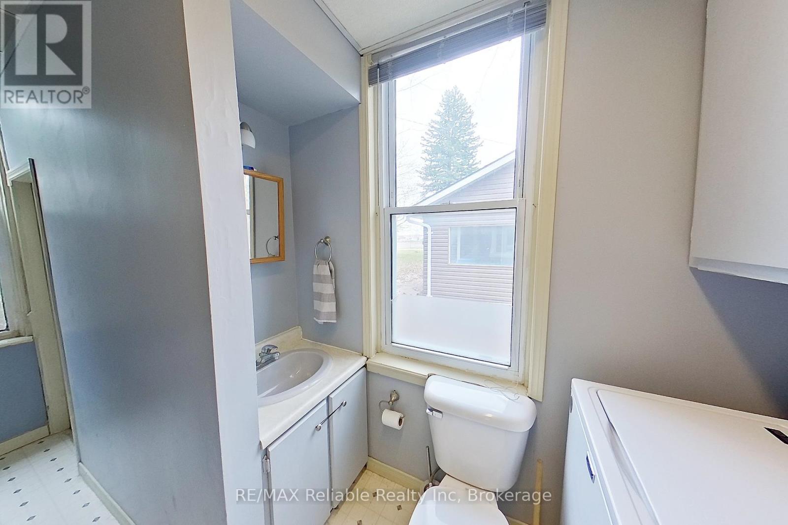 40323 Huron Road, Central Huron, Ontario  N0M 1L0 - Photo 25 - X12095999