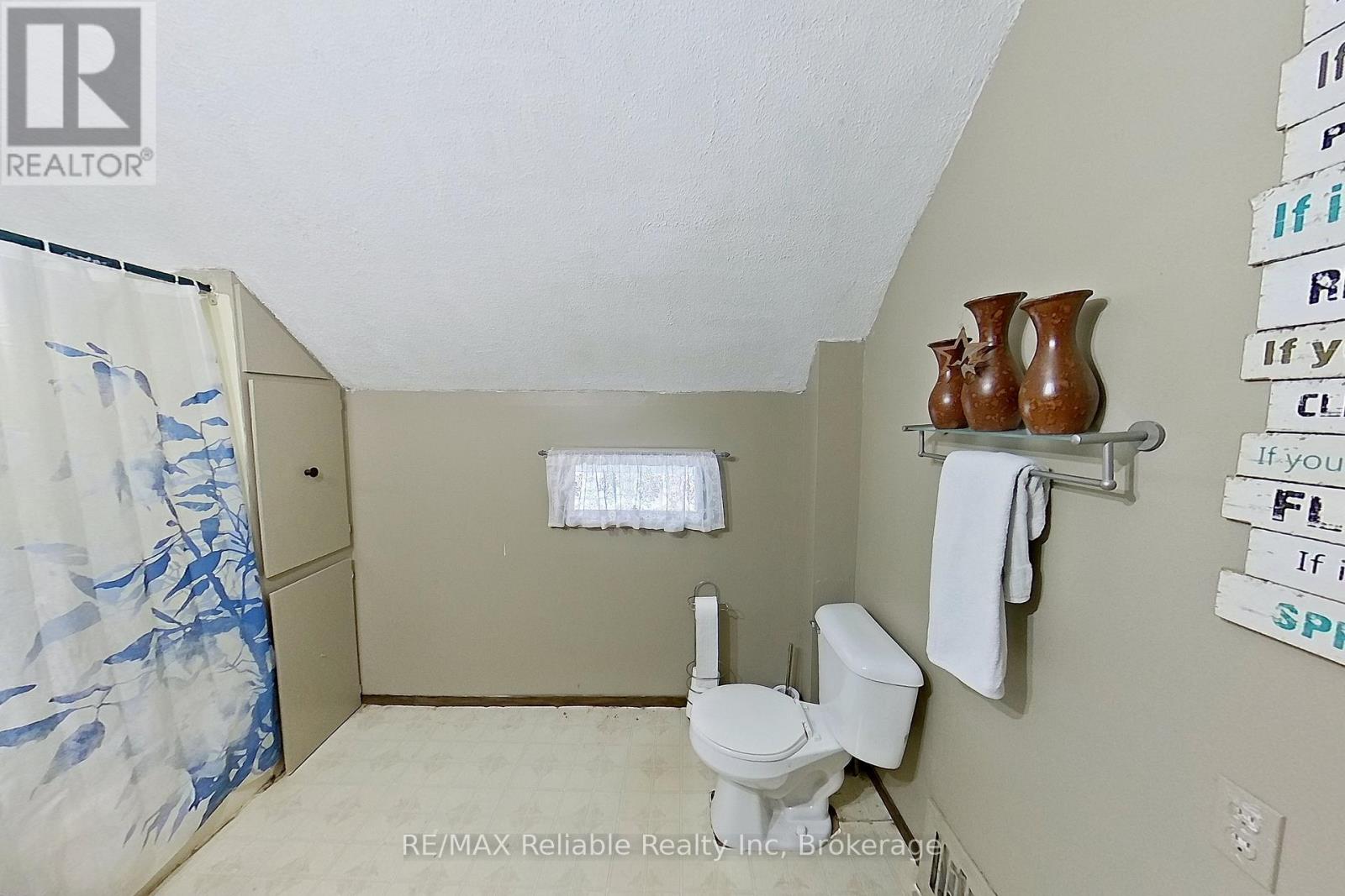 40323 Huron Road, Central Huron, Ontario  N0M 1L0 - Photo 38 - X12095999