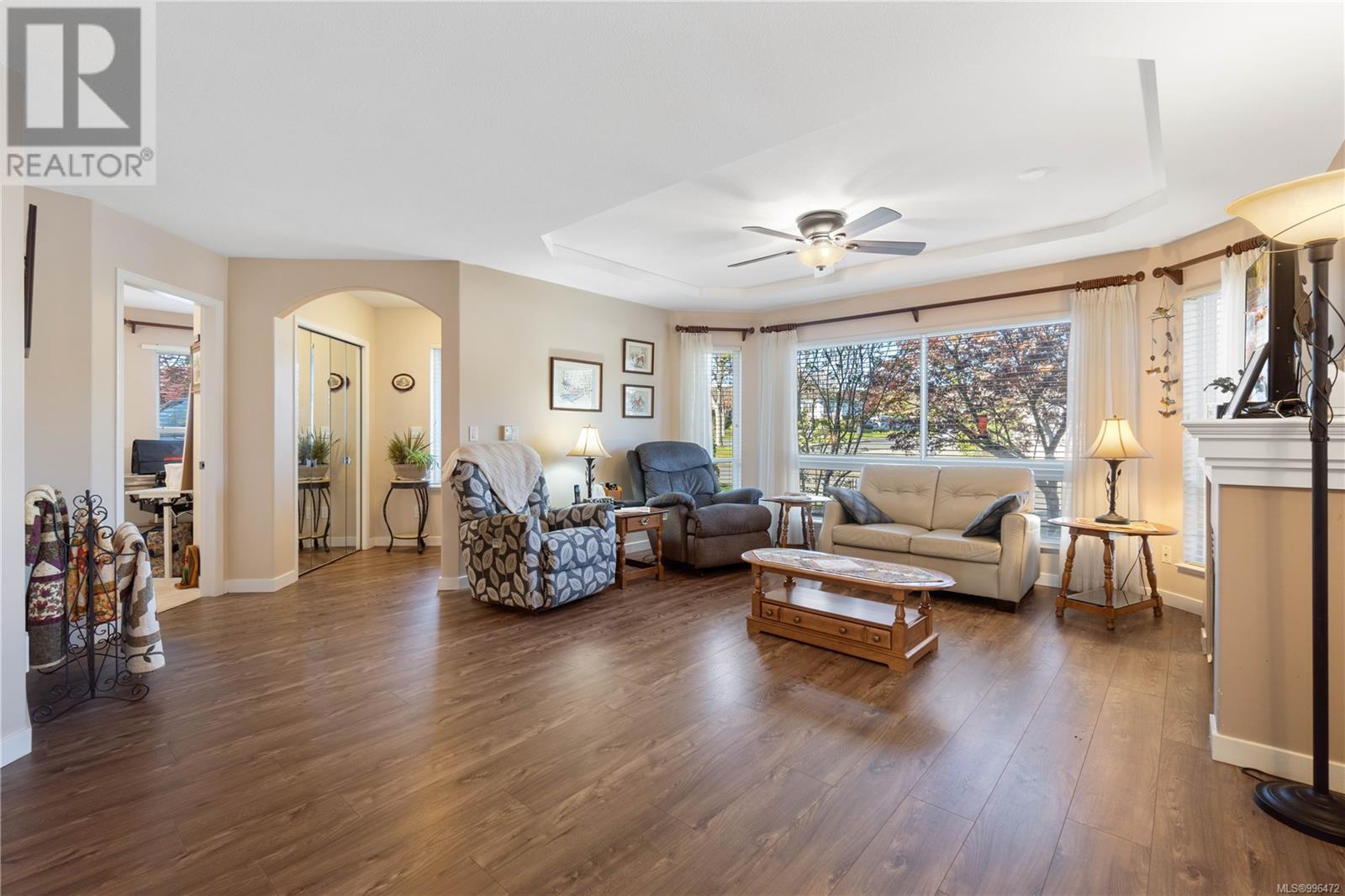 Property at 586 Hampstead St image 2