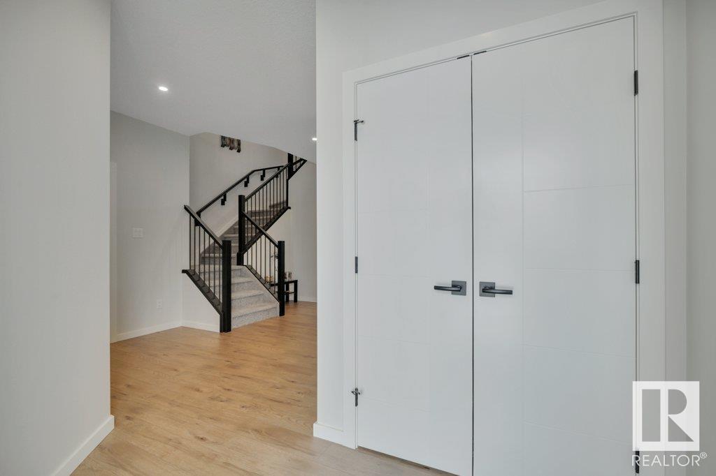 Property at 170 LARCH CR image 1