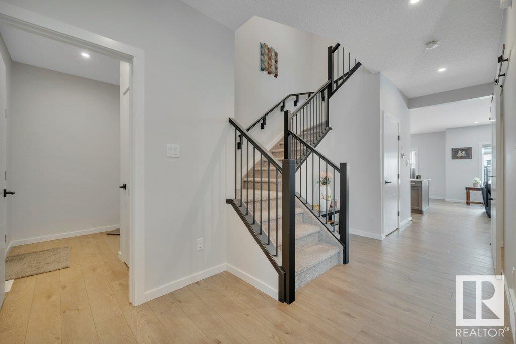 Property at 170 LARCH CR image 2