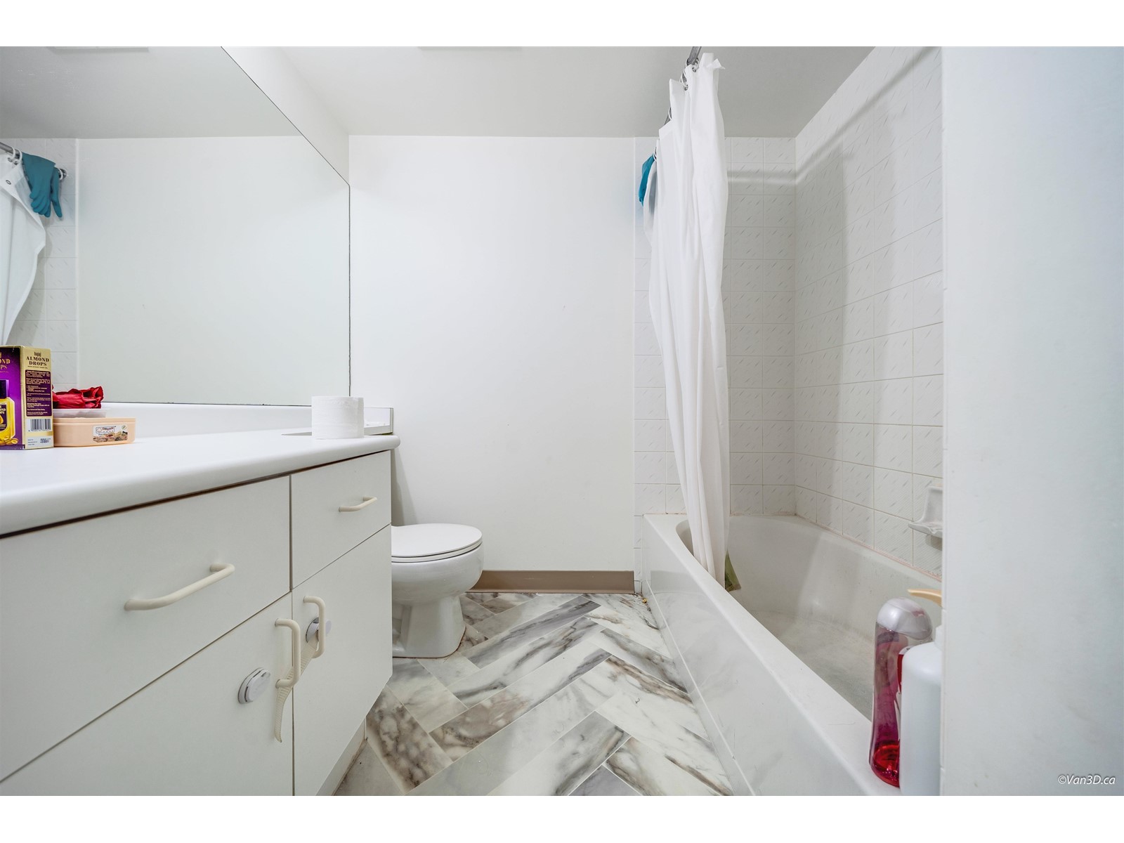 C302 9848 Whalley Boulevard, Surrey, British Columbia  V3T 5S8 - Photo 9 - R2993815