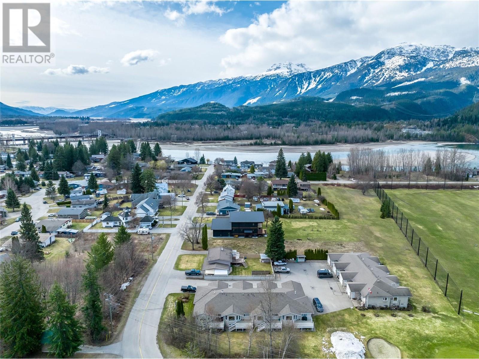 151 Columbia Park Drive Unit# 3, Revelstoke, British Columbia