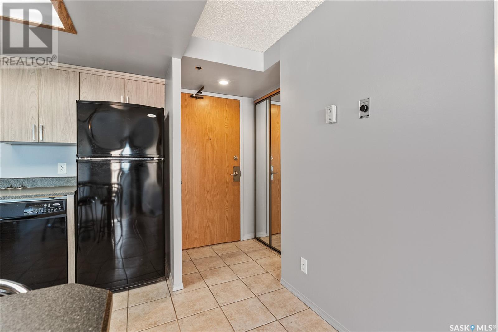 Property at 1105 311 6TH AVENUE N image 4
