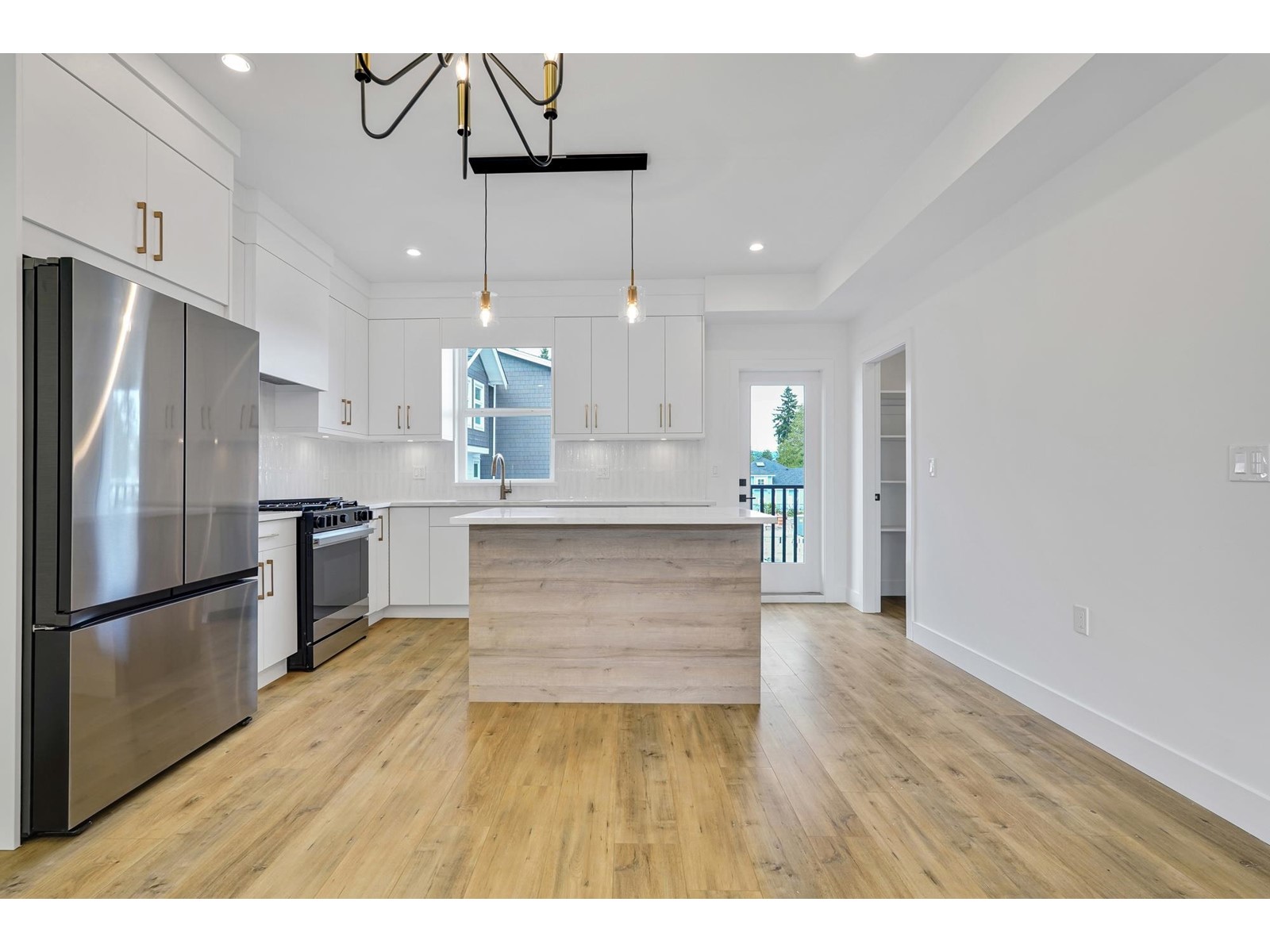 Property at 20 12770 105 AVENUE image 1