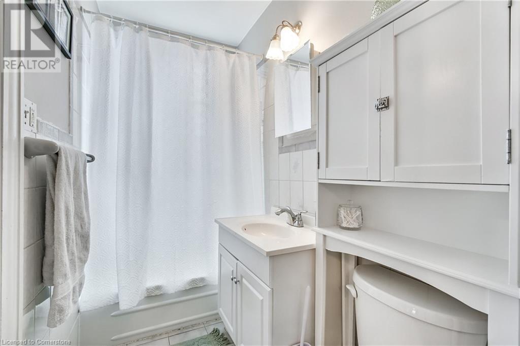 204 Herkimer Street, Hamilton, Ontario  L8P 2H6 - Photo 11 - 40720965